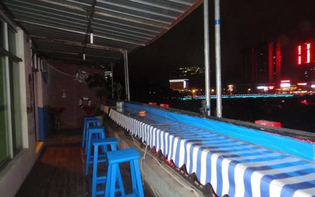 Raintree Backpacker Hostel(三亚雨树背包客青年旅舍)