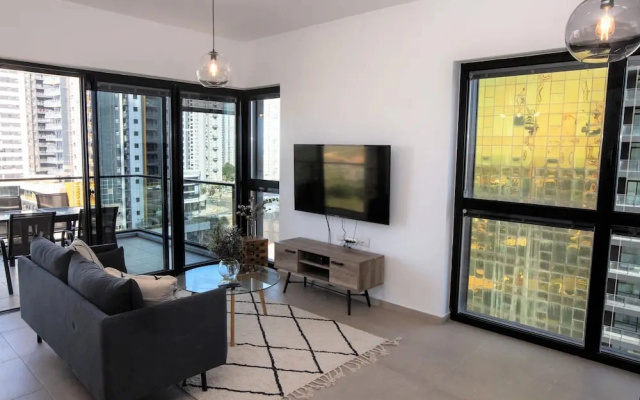 Cool & Urban Apt Luxury Tower Sea View