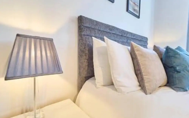 Host Stay Grosvenor Hill