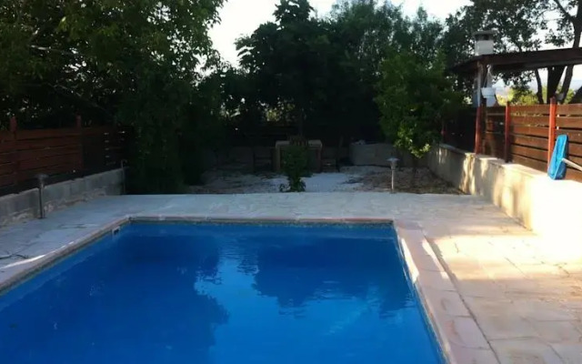 Akourdalia Villas