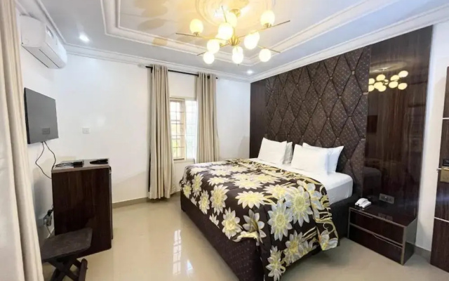 Deluxe Indulgence Hotel and Suites