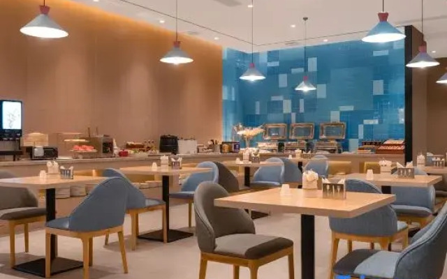 Mengyin Yipin Business Hotel