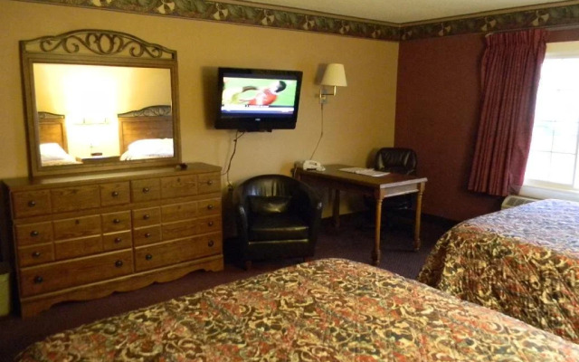 Southfork Motel and Grill