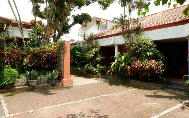 Hotel Arjuna Lawang by Oyo Rooms