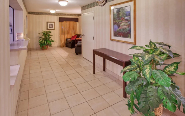 Hawthorn Suites By Wyndham Omaha