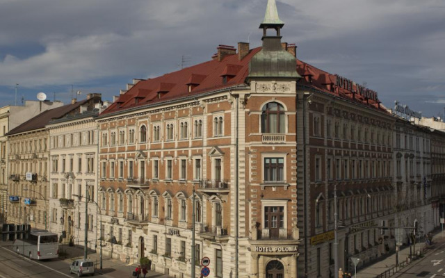 Hotel Polonia вид на фасад