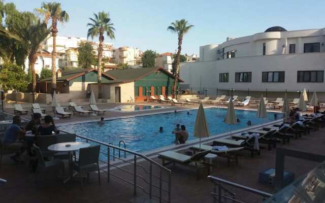 Ayma Hotel 2