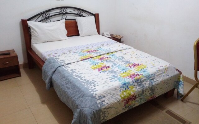 Sana Hotel International in Odienne, Cote d'Ivoire from 98$, photos, reviews - zenhotels.com hotel front