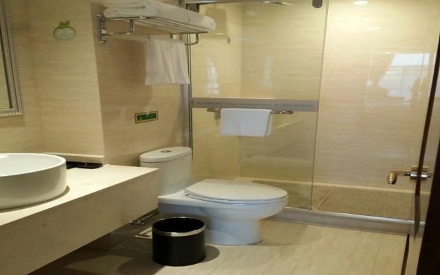 Vienna Hotels Shanghai Baoshan Wusong