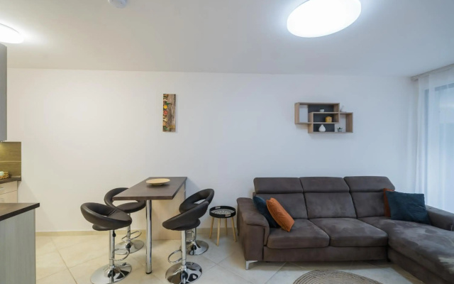 LelleMarine Apartman Balatonlelle