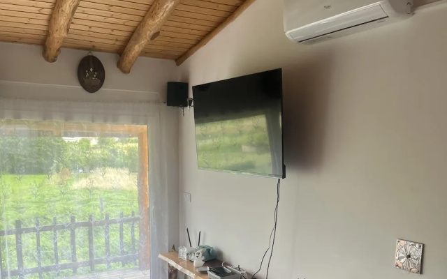 1 bed - Sleeps 4 - Pets - Balcony - Mtn View