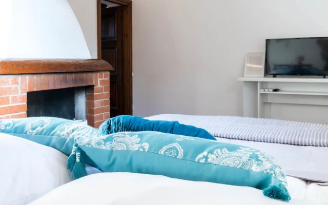 JOIVY Big Wooden Apartment for 6 near Milano Center