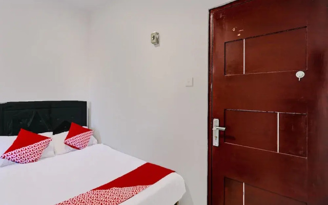 OYO 92524 dCost Homestay