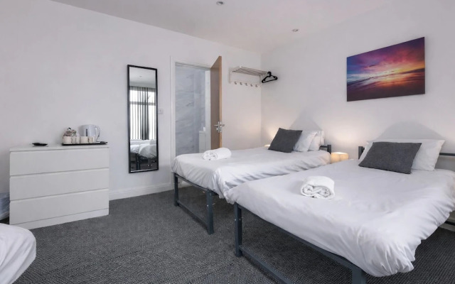399 Prom - Blackpool Hotel