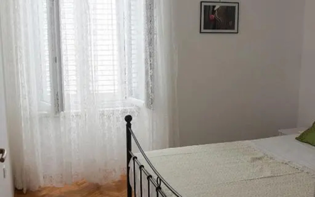 Thea Apartments