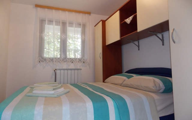 Apartment Ivo - with parking : A4 - PRIZEMLJE Malinska, Island Krk