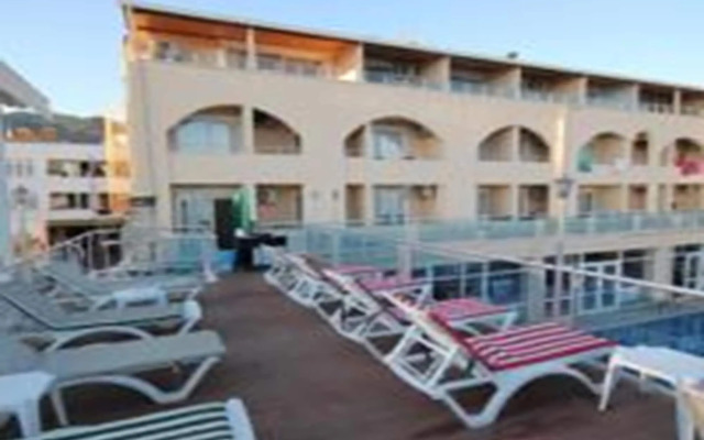 Ucem Hotel