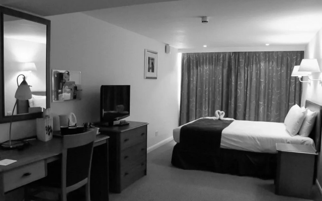 Airport Inn Gatwick