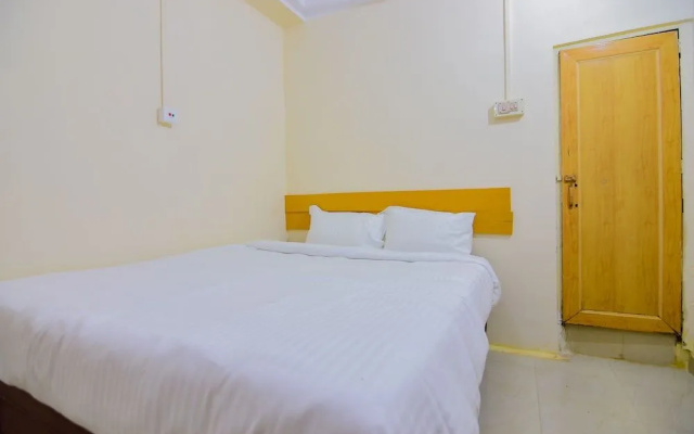 Spot On 30735 Madina Guest House