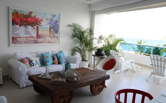 Las Olas 2BR 6PAX 3Bds HugeTerrace