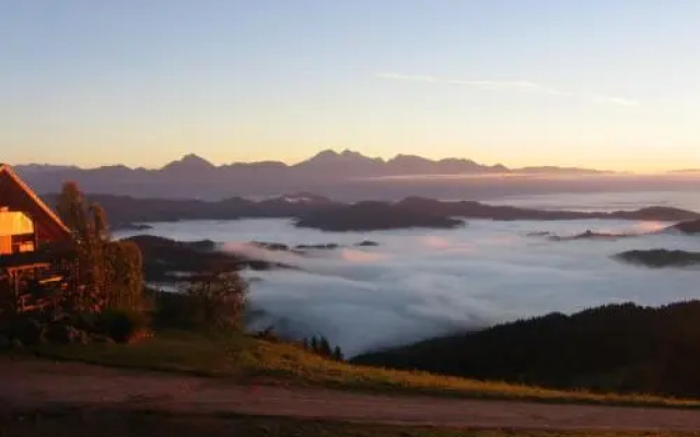 Gostišce In Penzion Stari Vrh
