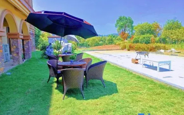 Luya Lake View Villa