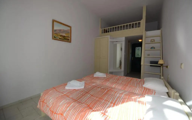 Pegasus Studios & Apartments