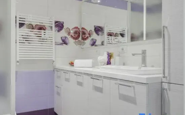 Top Clean Charming Apartment on the Darsena Navigli