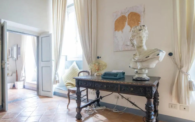 Via Dei Cartari Luxury Appartament