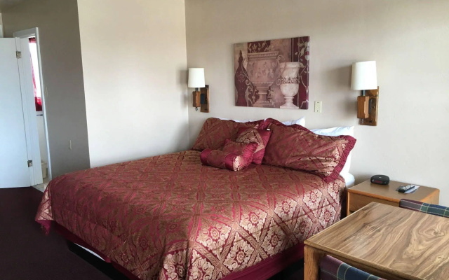 The Monticello Inn
