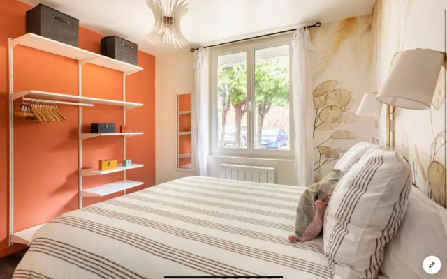 Le 102, Maison avec Terrasse et parking Gare de ROUEN