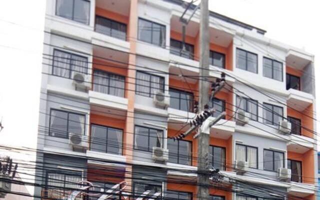 Chill Patong Hotel вид на фасад
