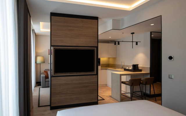 Altunizade Suites Istanbul, Curio Collection by Hilton