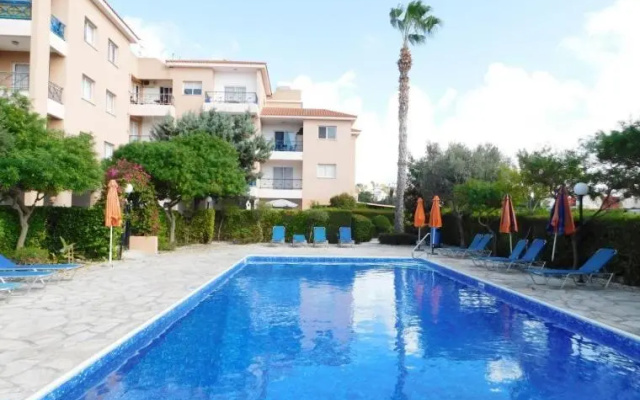 Emma's Place, 2 bedroom apartment with pool view