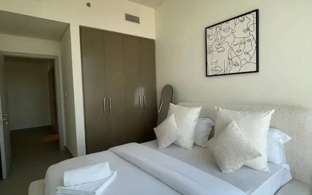 Two Bedroom Damac Majestine-StayOnHomes