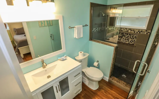 203 Fairweather Villa B