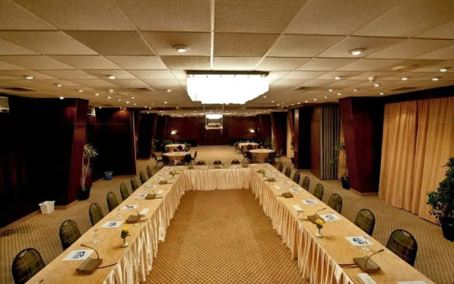 Aida Beach Resort Serviced Apartments