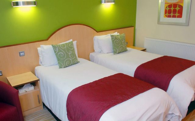 Burleigh Court Hotel
