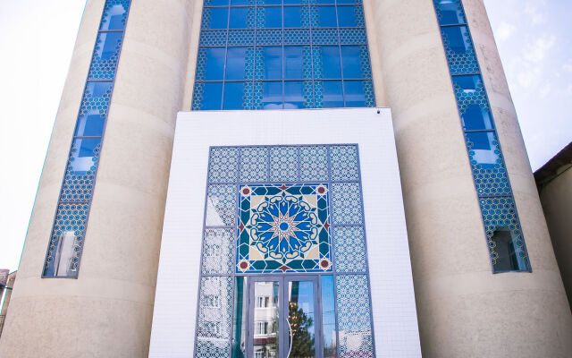 Отель Shah Palace Кыргызстан, Бишкек - 1 отзыв об отеле, цены и фото номеров - забронировать отель Shah Palace онлайн вид на фасад