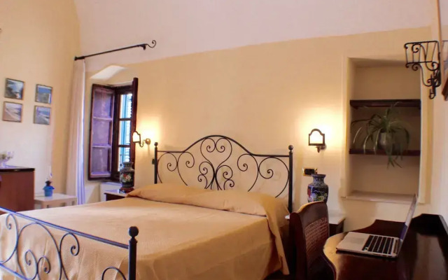 Palazzo Senape De Pace