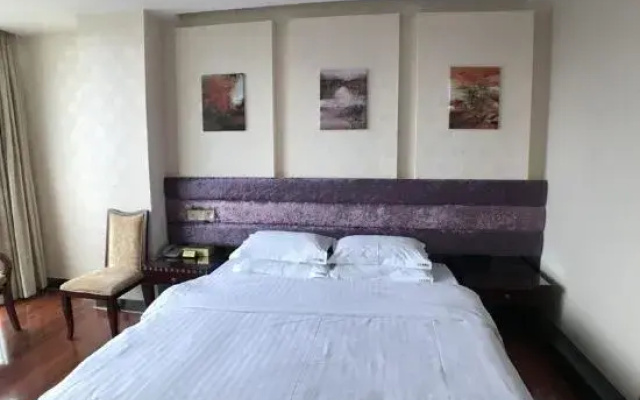 Honghua Lake Sunshine Hotel