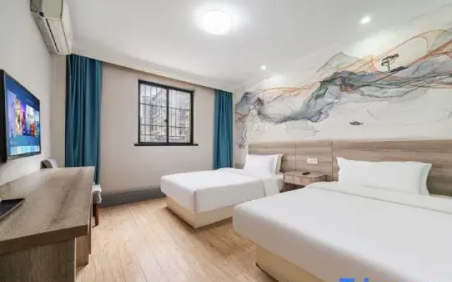 Kuanhong Holiday Hotel