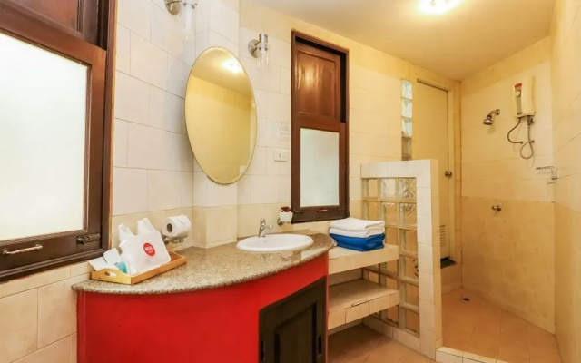 Nida Rooms Central 39 Silver Stone