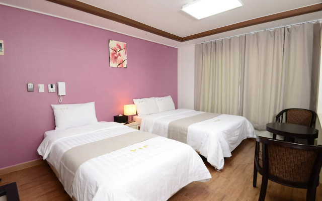 Yeongdeungpo VIP Hotel