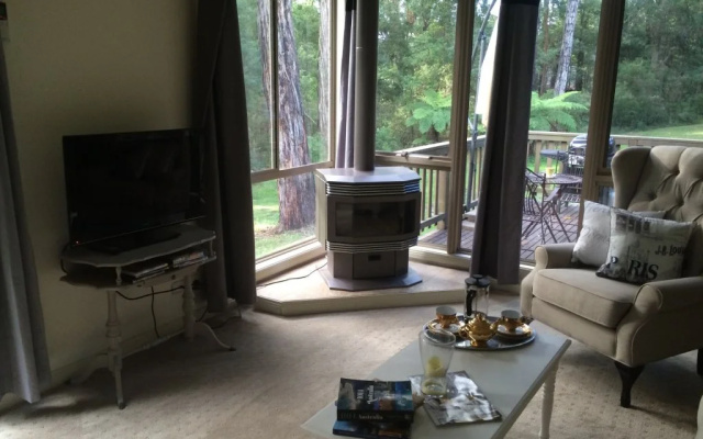 Emerald Creek Cottages