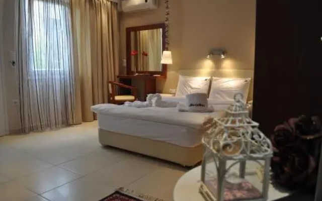 Metsikas Residence