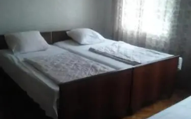 Khatuna guest house