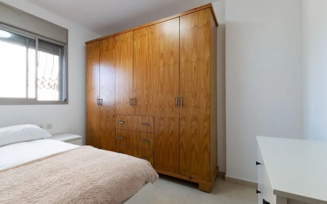 Stylish & Cozy Seaview Vacation APT