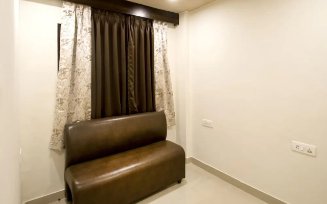 Collection O 7601 Hotel Park Heights Banjara Hills
