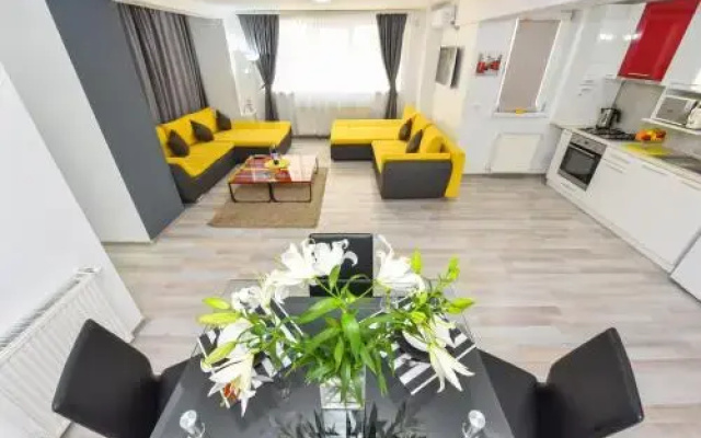 Pierre Cardin Deluxe Apartment With Terrace by Magniflex